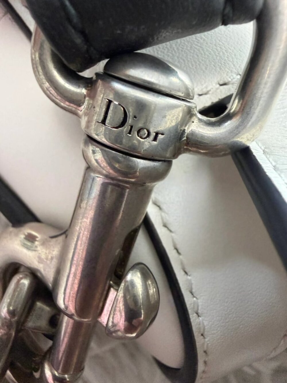 Christian Dior White Calfskin Saddle Bag - Picture 11 of 12